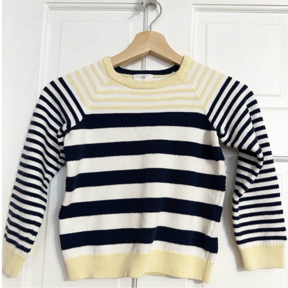 Hanna Anderson Child Stripe Crewneck Sweater Sz 120